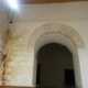 Arco con tracce evidenti di umidit�