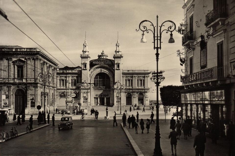 Foto storica del Teatro Margherita di Bari 
