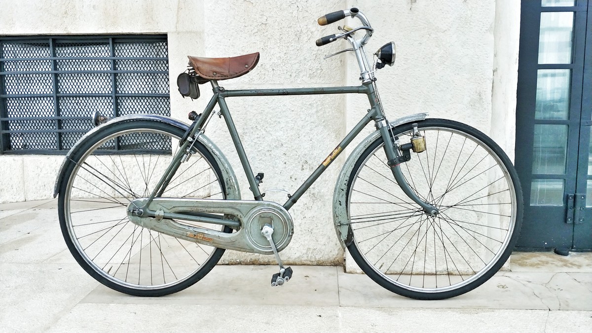 Bari, dalla Taurus 19 alla Bianchi del 1926: la storia di Michele e delle  sue biciclette d'epoca | Barinedita - Testata giornalistica online