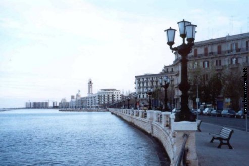 Risultati immagini per Lungomare di Bari